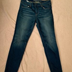 American Eagle Hi-Rise Jeggings.